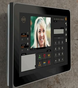 aluna-VI - 7`` Multi-touch display, 800x480, vorwandmontage